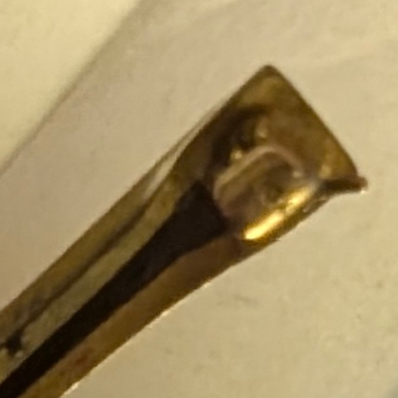 Early century 10K yellow gold etched pin bar 1 7/8" 1.8gm - Picture 6 of 7